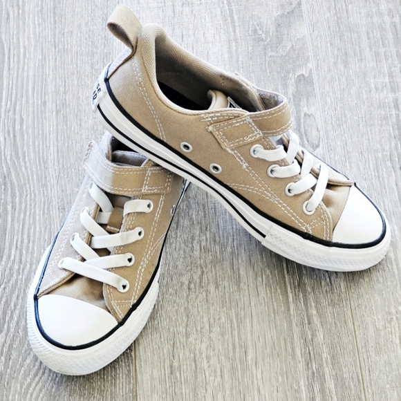 Converse Other - Converse Tan and White Sneakers